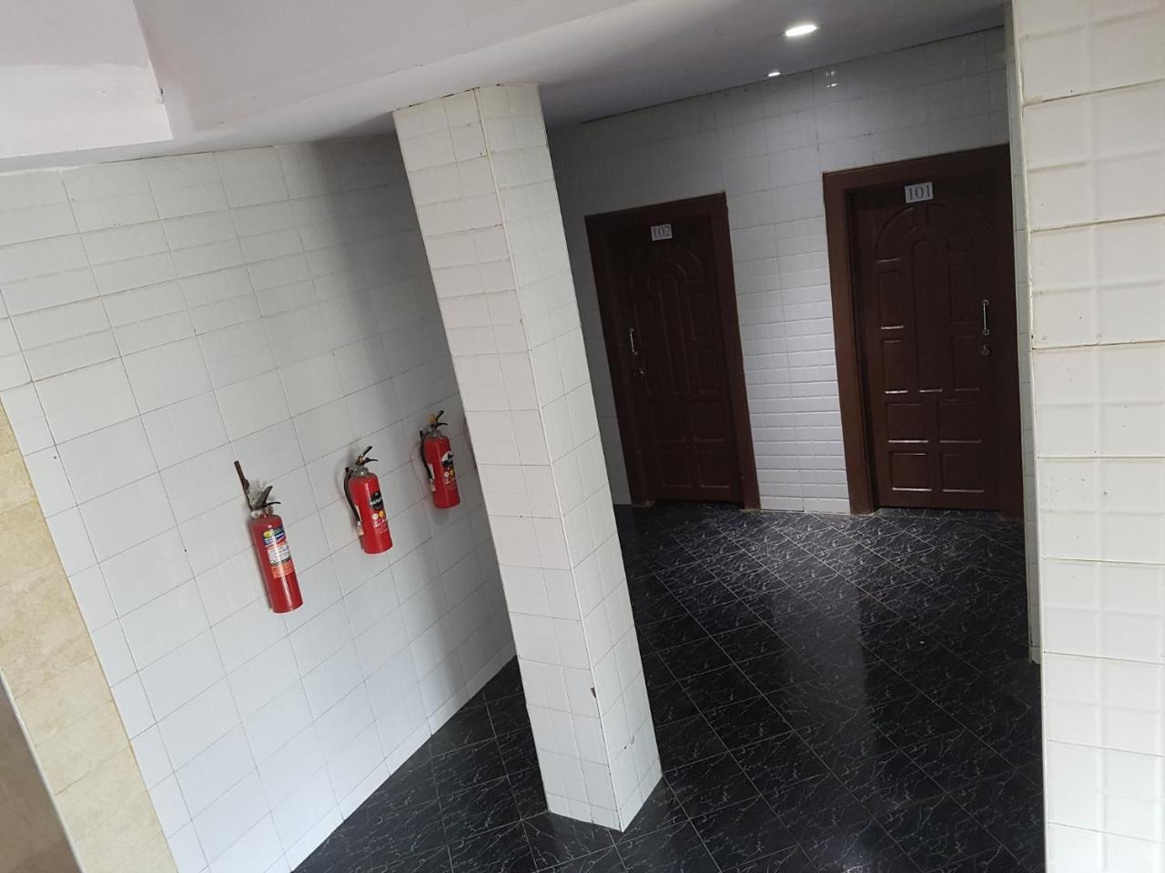 Shwe Eain Si Guest House - Burmese Only Myeik Esterno foto