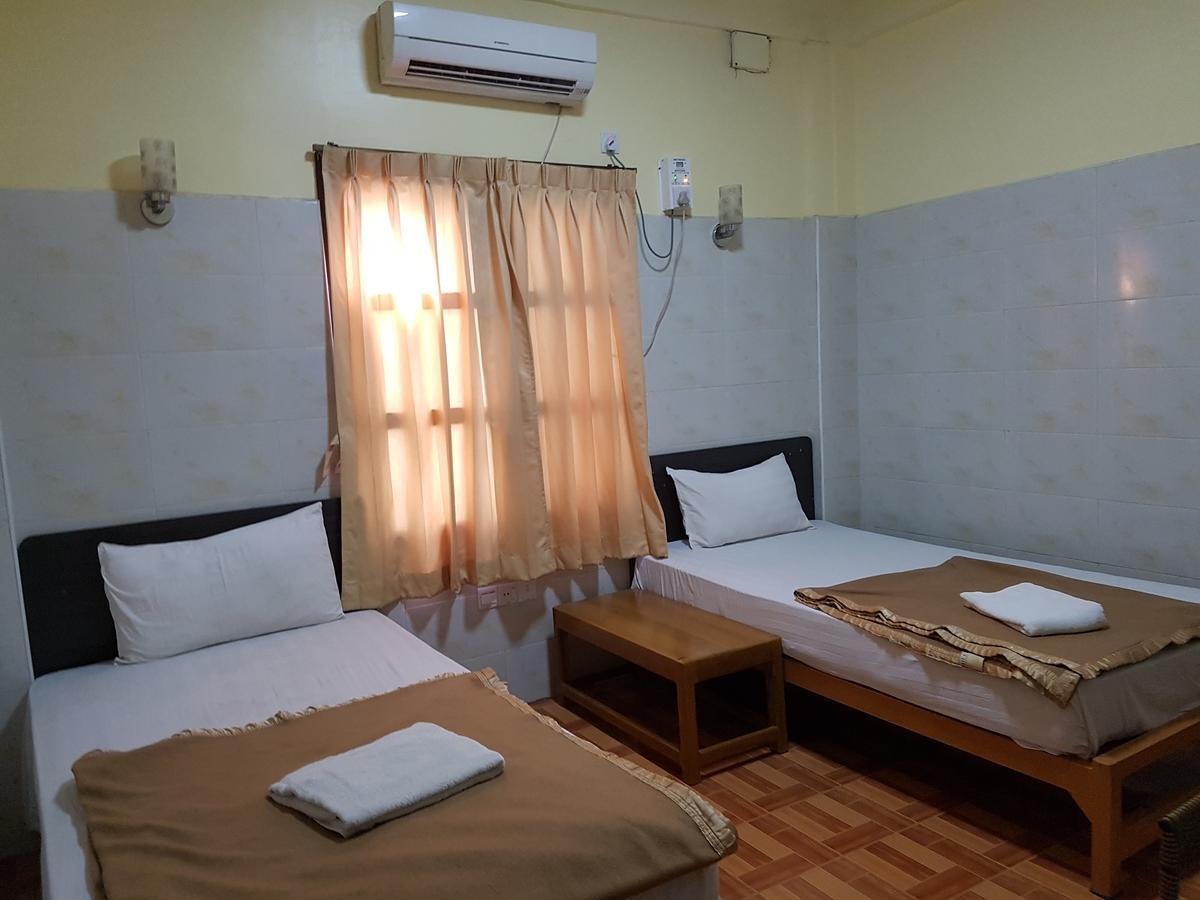 Shwe Eain Si Guest House - Burmese Only Myeik Esterno foto